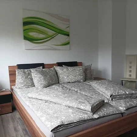 Zur Alten Brauerei, Free Wi-fi+parken, 3 Schlafzimmer, Grillecke Apartment *