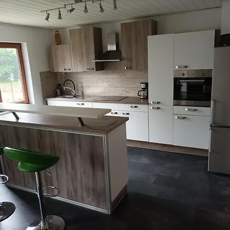 Zur Alten Brauerei, Free Wi-fi+parken, 3 Schlafzimmer, Grillecke * Lehesten